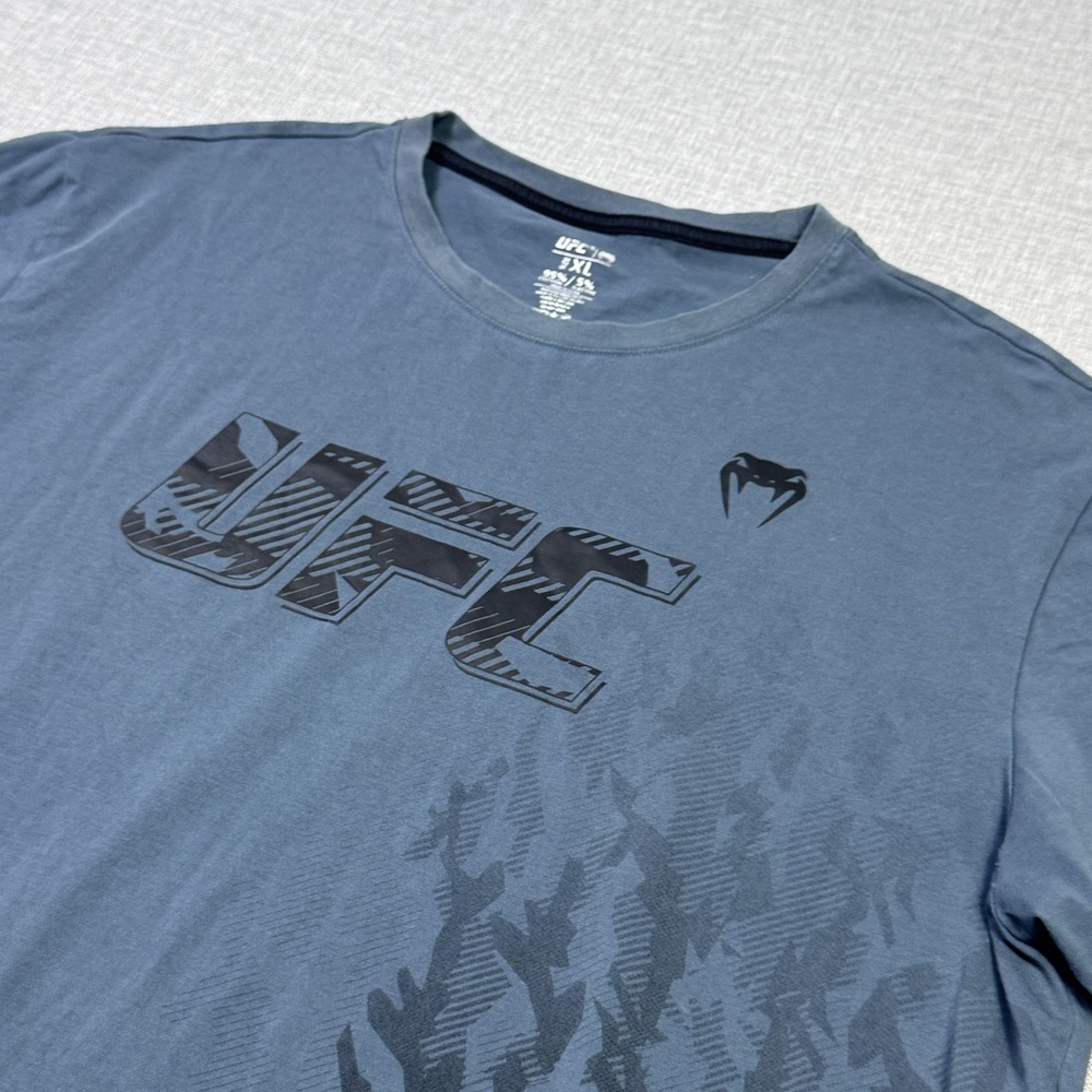UFC Venom T-Shirt Mens XL Blue Graphic Crew Neck Tagless Cotton Spandex Jersey